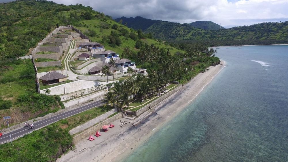 Lima Satu Resort Pemenang Экстерьер фото