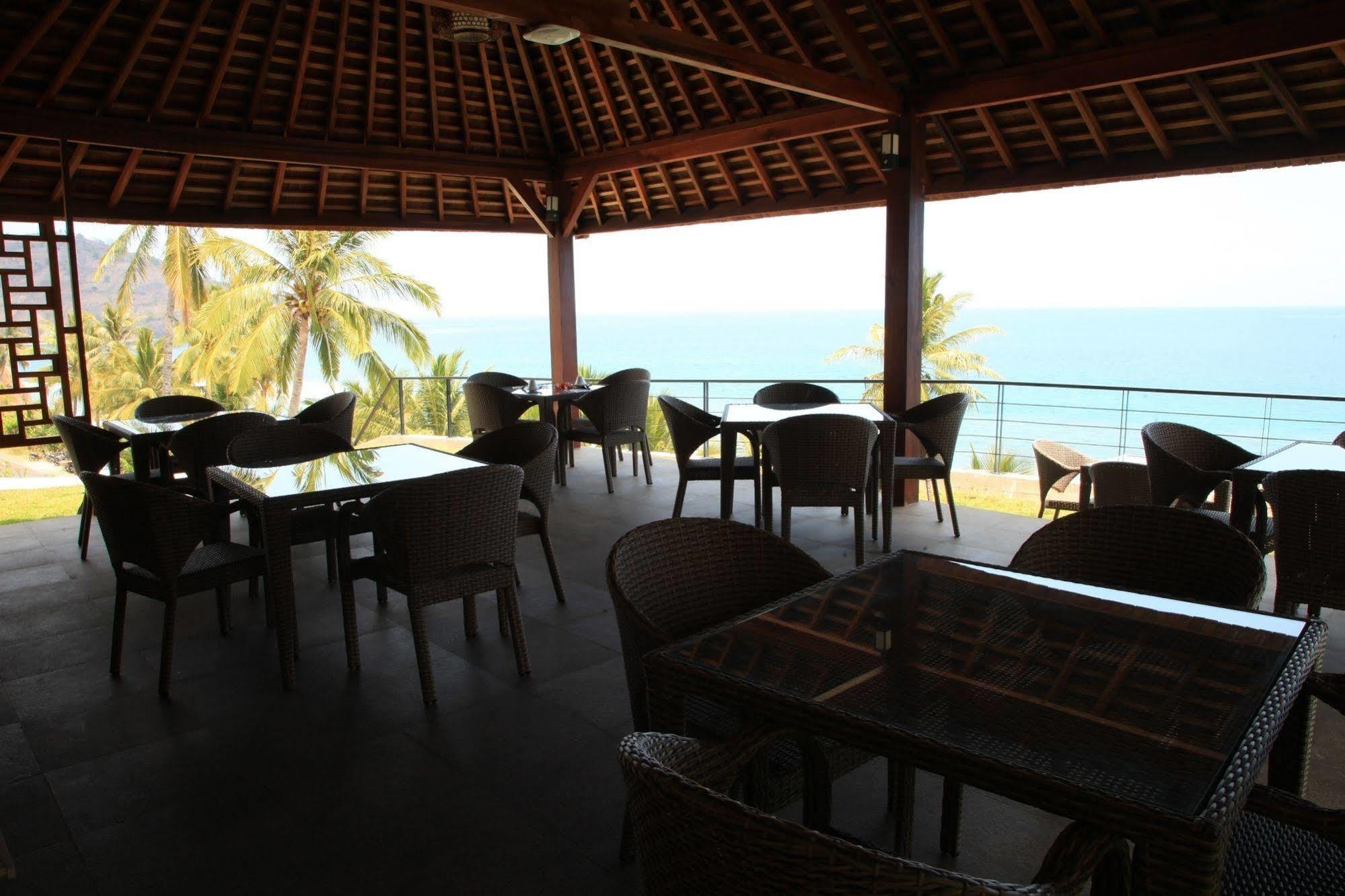 Lima Satu Resort Pemenang Экстерьер фото