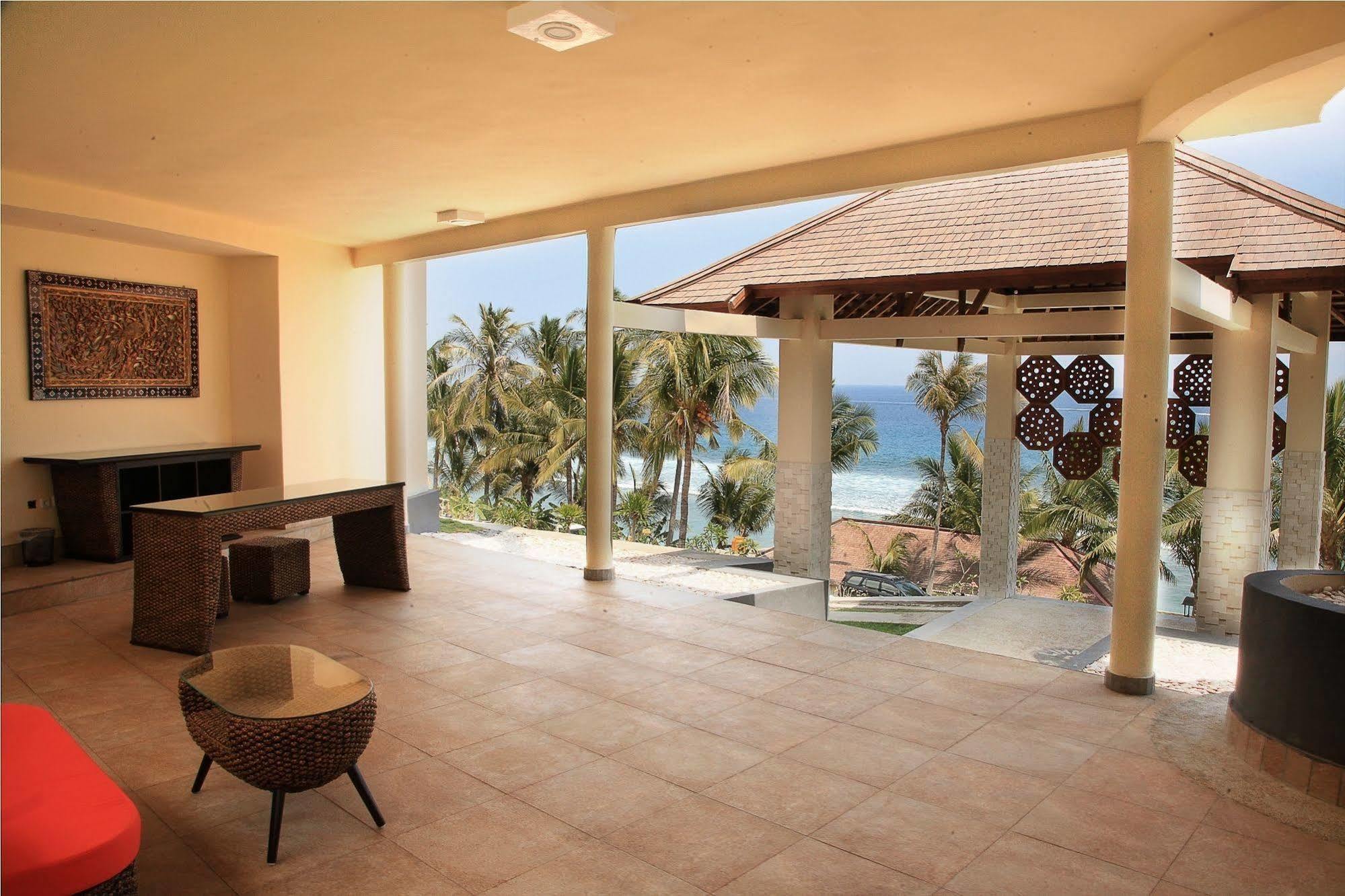 Lima Satu Resort Pemenang Экстерьер фото
